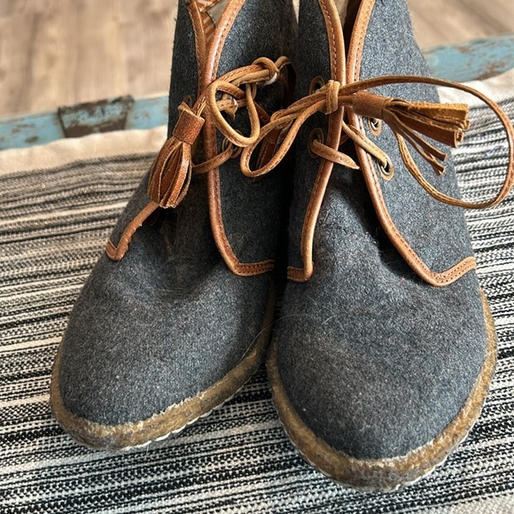 The Original 80%20 Wedge Bootie Size 7.5 - Picture 3 of 7